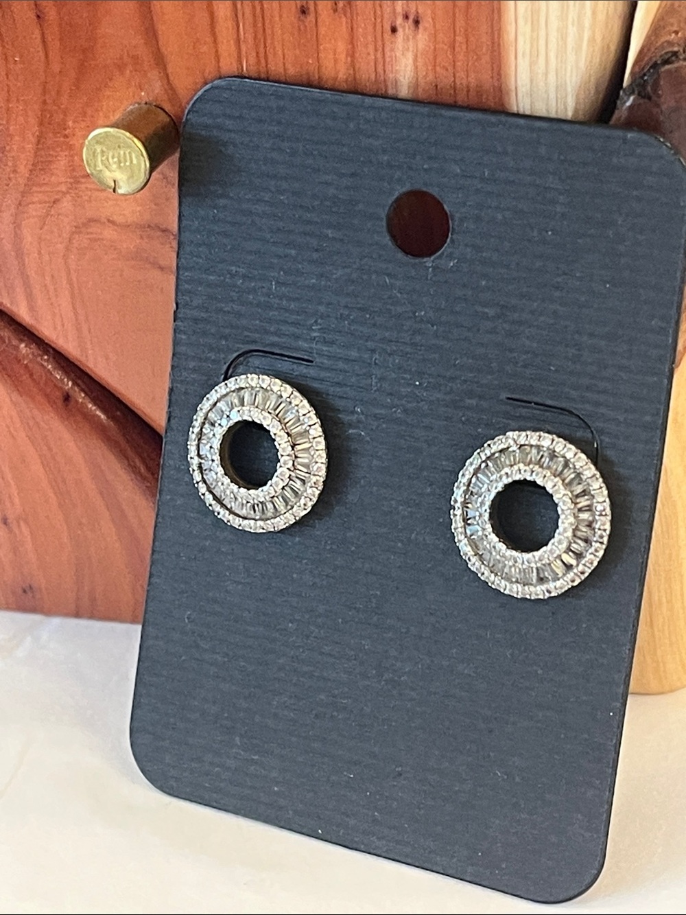 Classic .925  Silver CZ Circle Stud Earrings - Timeless Sparkle